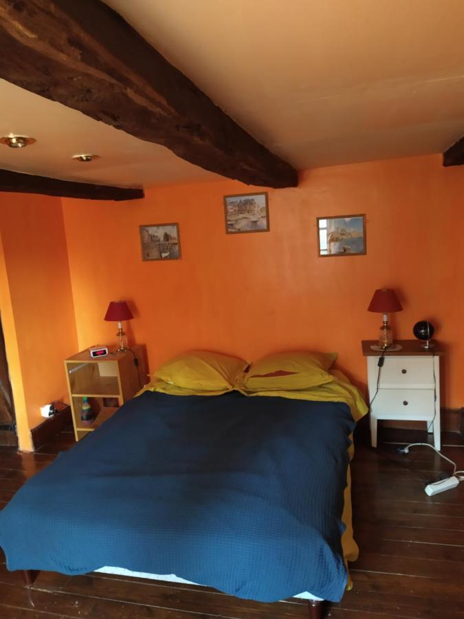 Maison En Granit Bleue Lanhelin Exterior photo